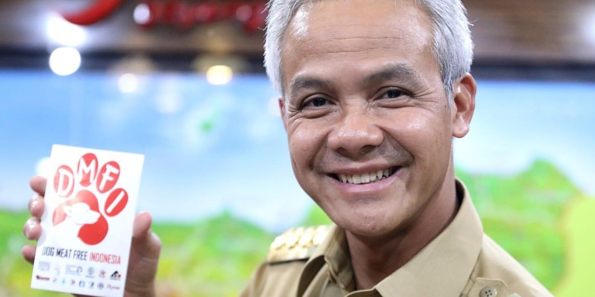 Governor Ganjar Pranowo Pledges Commitment to Tackle Cruel and Dangerous Dog Meat Trade in Central Java