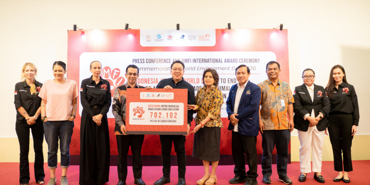 Dog Meat Free Indonesia Coalition Hands In 702.102 Petition Signatures Calling for Nationwide Ban on Dog and Cat Meat Trade